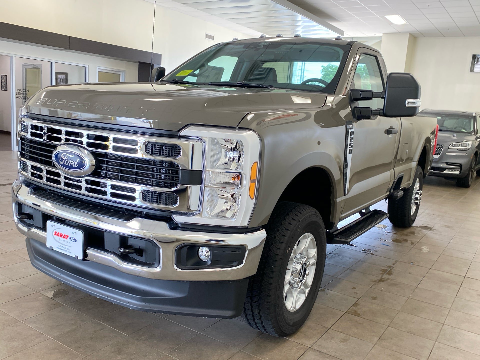 New 2026 Ford F250 XLT w/ FX4 Off-Road Package AWD/4WD image 4