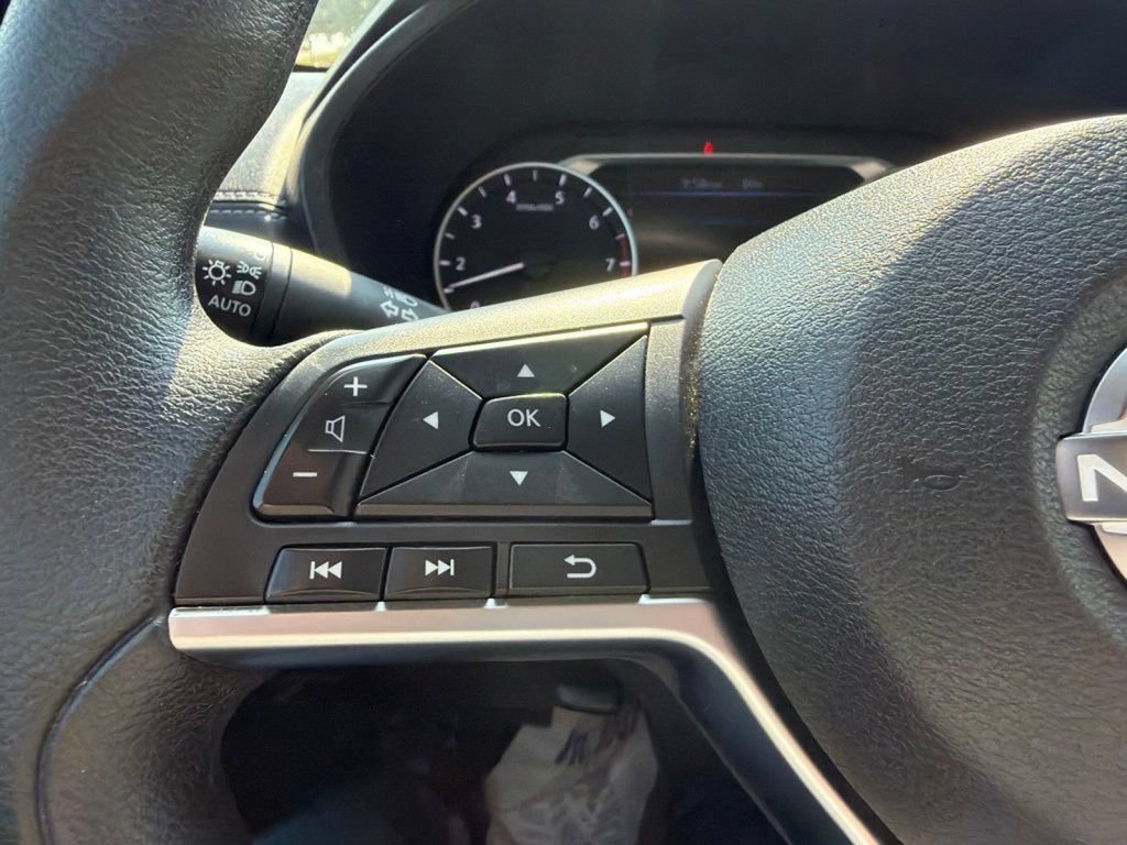 Used 2025 Nissan Sentra SV FWD image 20