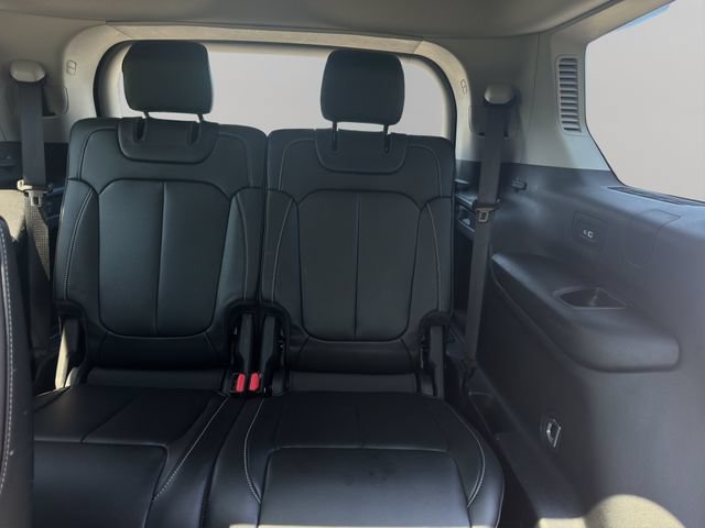 Used 2022 Jeep Grand Cherokee L Limited AWD/4WD image 21