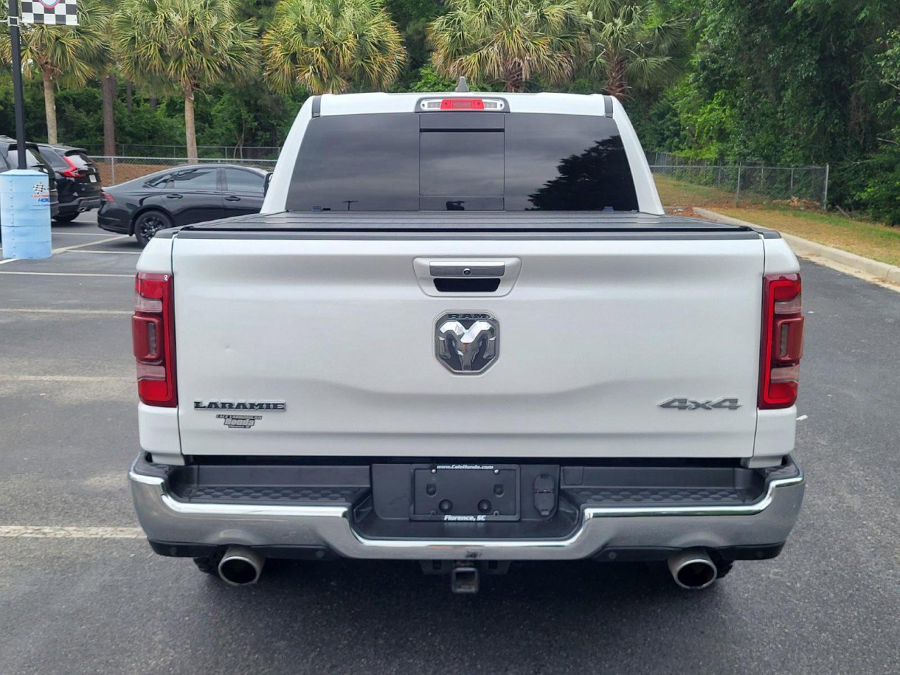 Used 2022 RAM 1500 Laramie AWD/4WD image 3