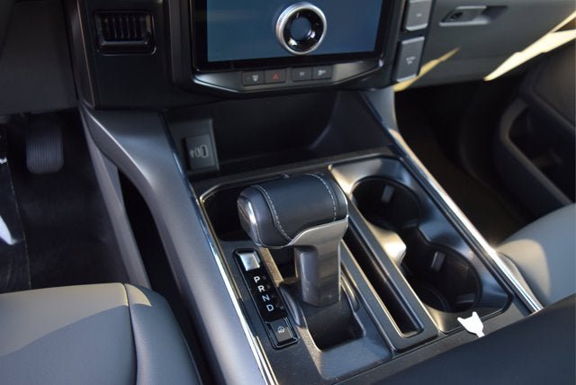 New 2025 Ford F150 Lightning Flash AWD/4WD image 10