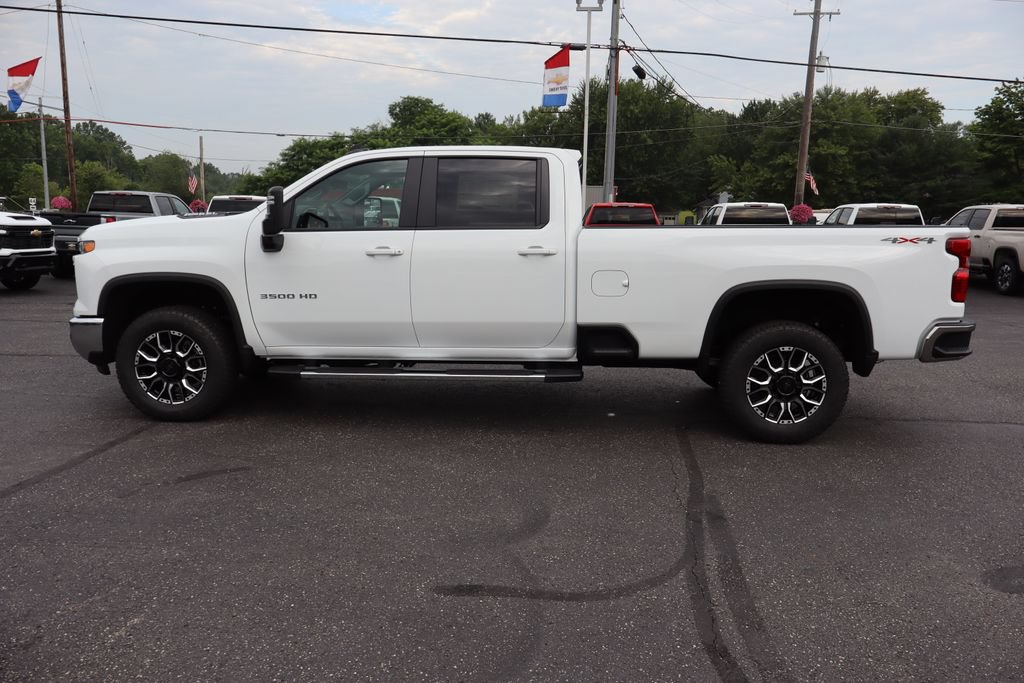 New 2026 Chevrolet Silverado 3500 LT w/ Leather Package AWD/4WD image 19