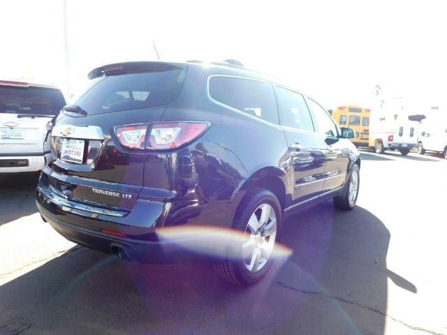 Used 2014 Chevrolet Traverse LTZ FWD image 7