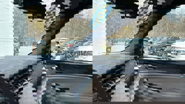 Certified 2024 Jeep Grand Cherokee Limited w/ Luxury Tech Group II image 24