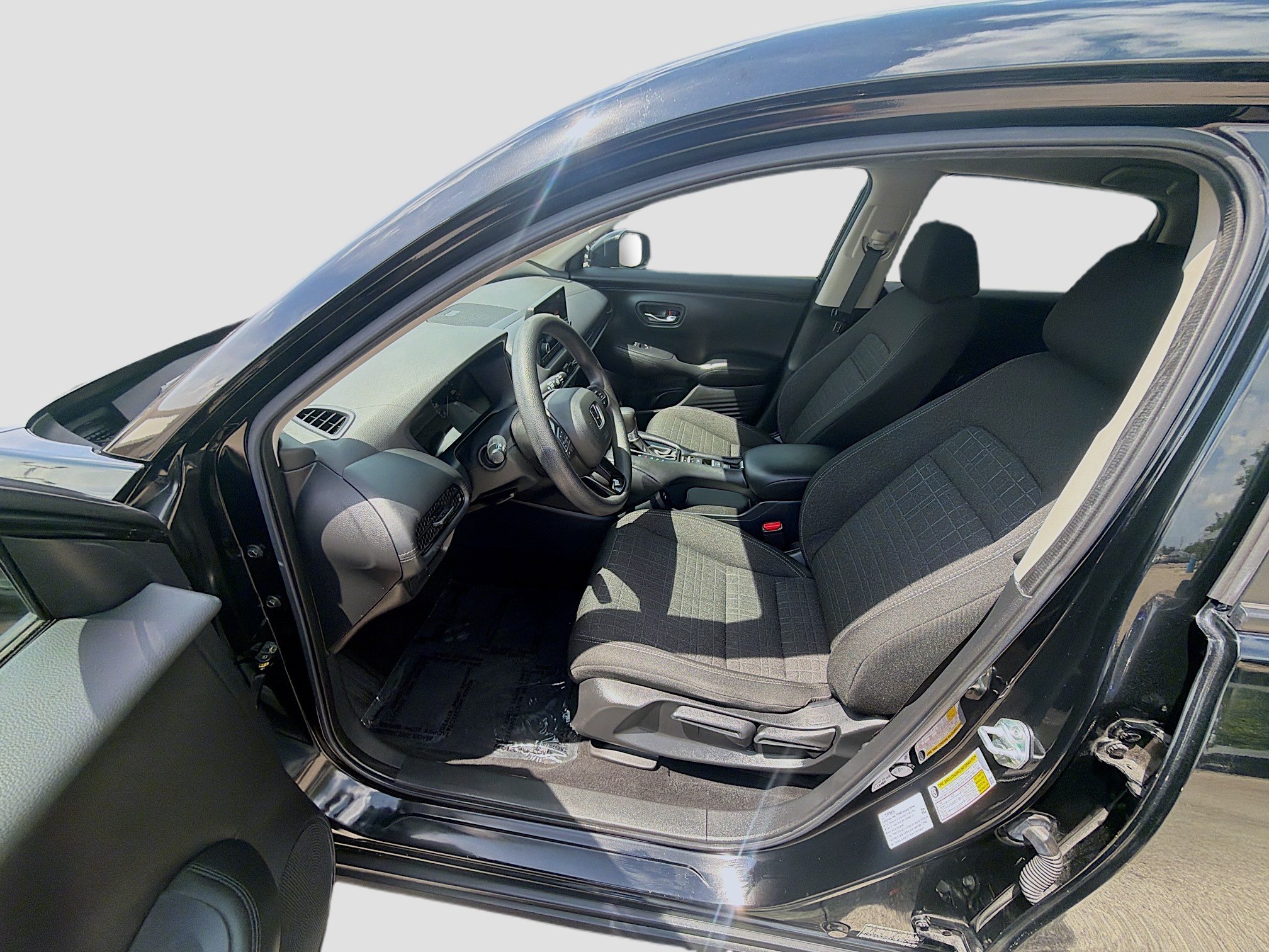 Used 2024 Honda HR-V LX image 18