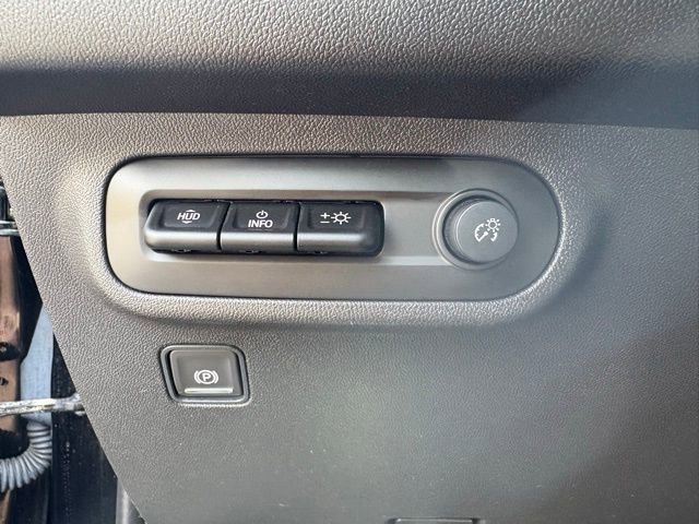 Certified 2024 GMC Terrain SLT w/ Infotainment Package II image 31