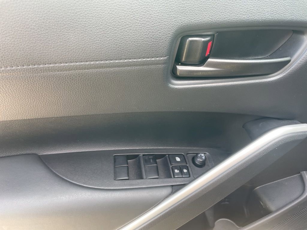 Used 2025 Toyota Corolla Cross AWD Hybrid image 18