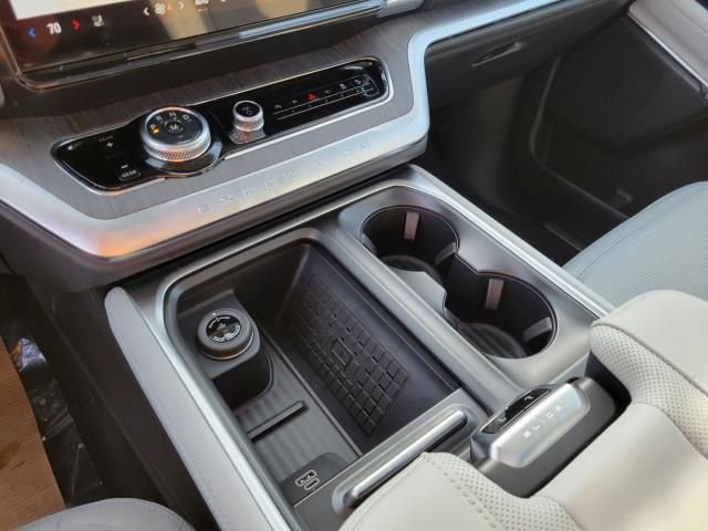 New 2025 Ford Expedition Platinum w/ Platinum Ultimate Package image 47