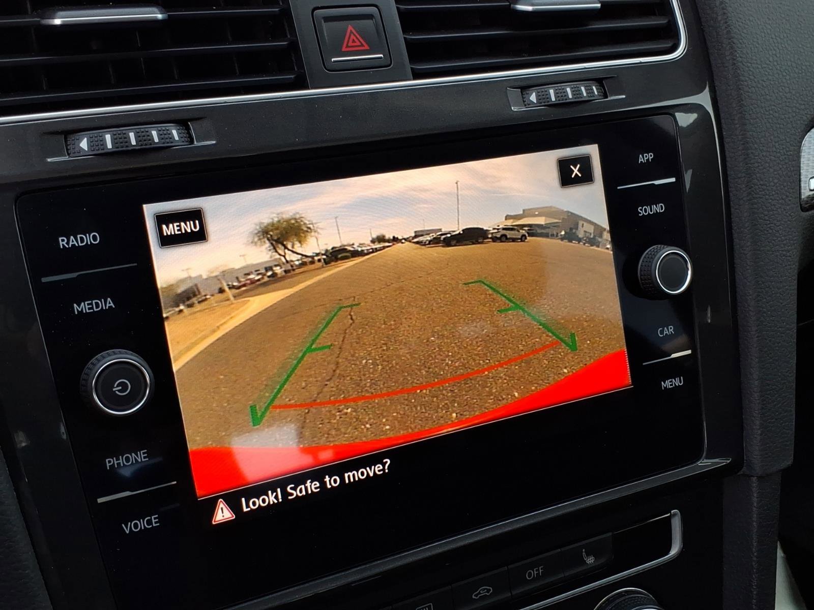 Used 2018 Volkswagen Golf Alltrack SE image 30