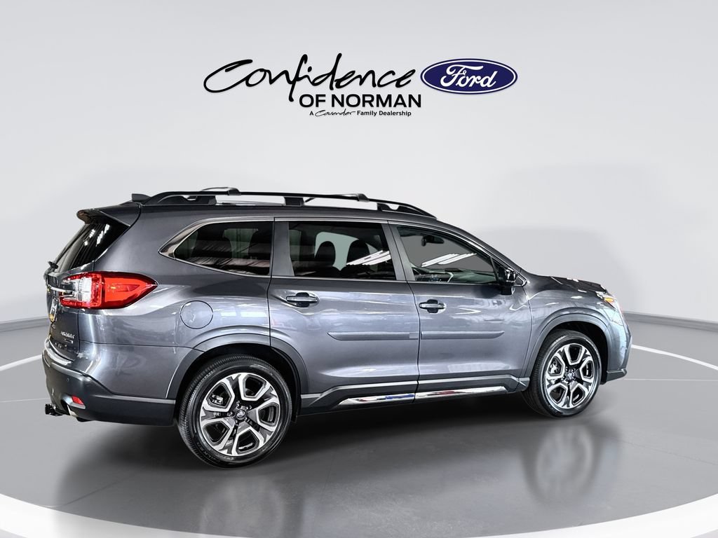 Used 2025 Subaru Ascent Limited AWD/4WD image 9