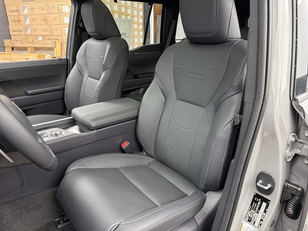New 2026 Lexus GX 550 w/ Accessory Package (2T) image 18