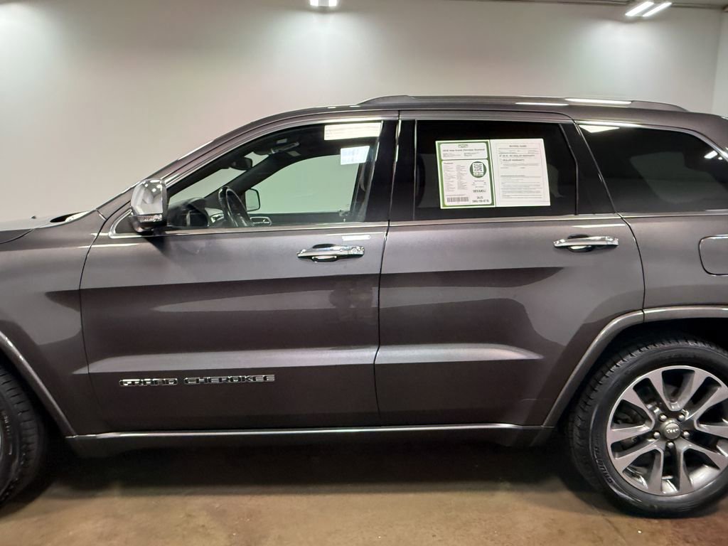 Used 2018 Jeep Grand Cherokee Overland image 36