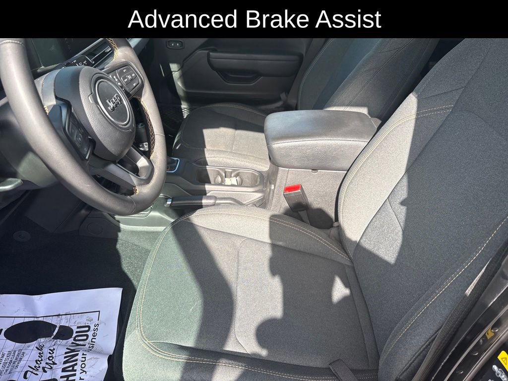 Used 2024 Jeep Wrangler Willys image 17