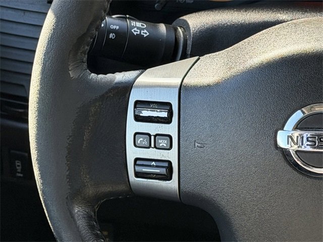 Used 2012 Nissan Titan SV w/ SV Value Truck Pkg image 12