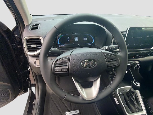 New 2026 Hyundai Venue SEL FWD image 11
