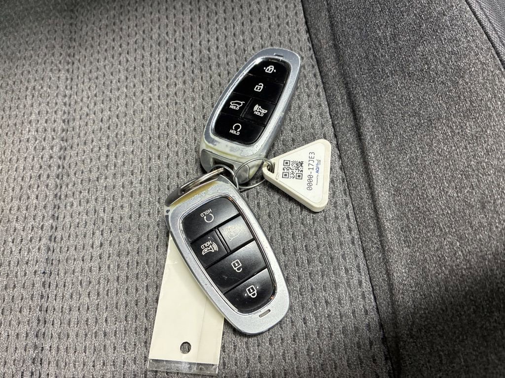 Used 2023 Hyundai Santa Fe SEL image 21