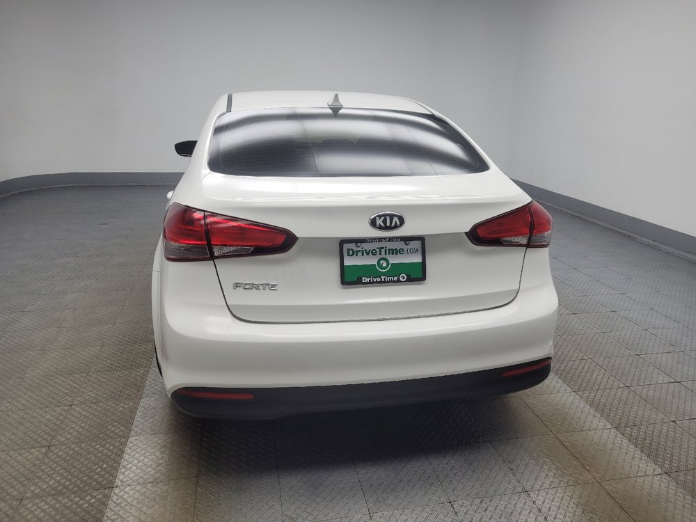 Used 2017 Kia Forte LX FWD image 6