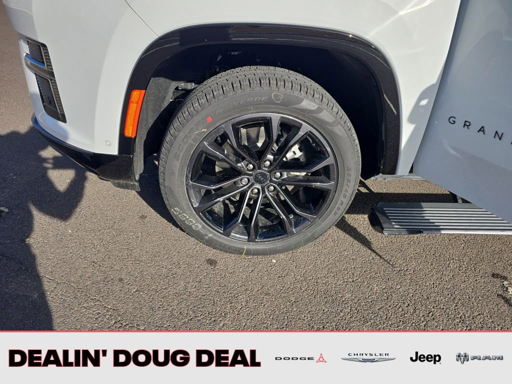 New 2026 Jeep Grand Wagoneer L Summit w/ Premium Group III image 27