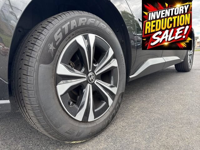Used 2023 Toyota bZ4X AWD image 32