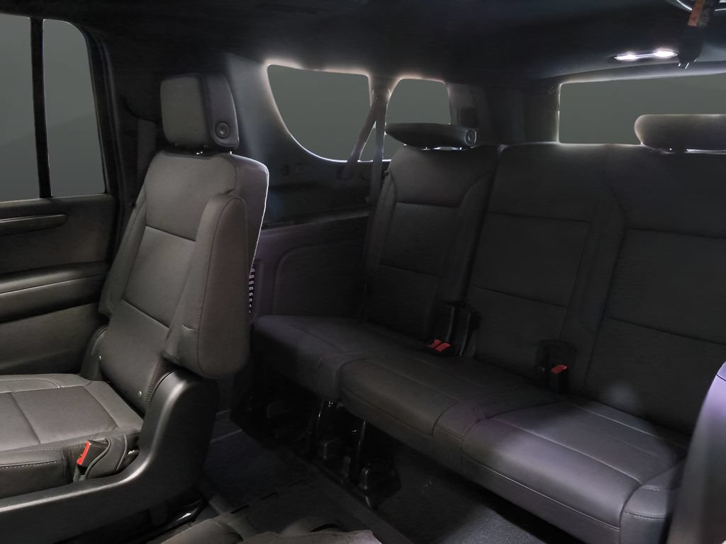 Used 2026 Chevrolet Suburban Z71 w/ Comfort Package AWD/4WD image 36