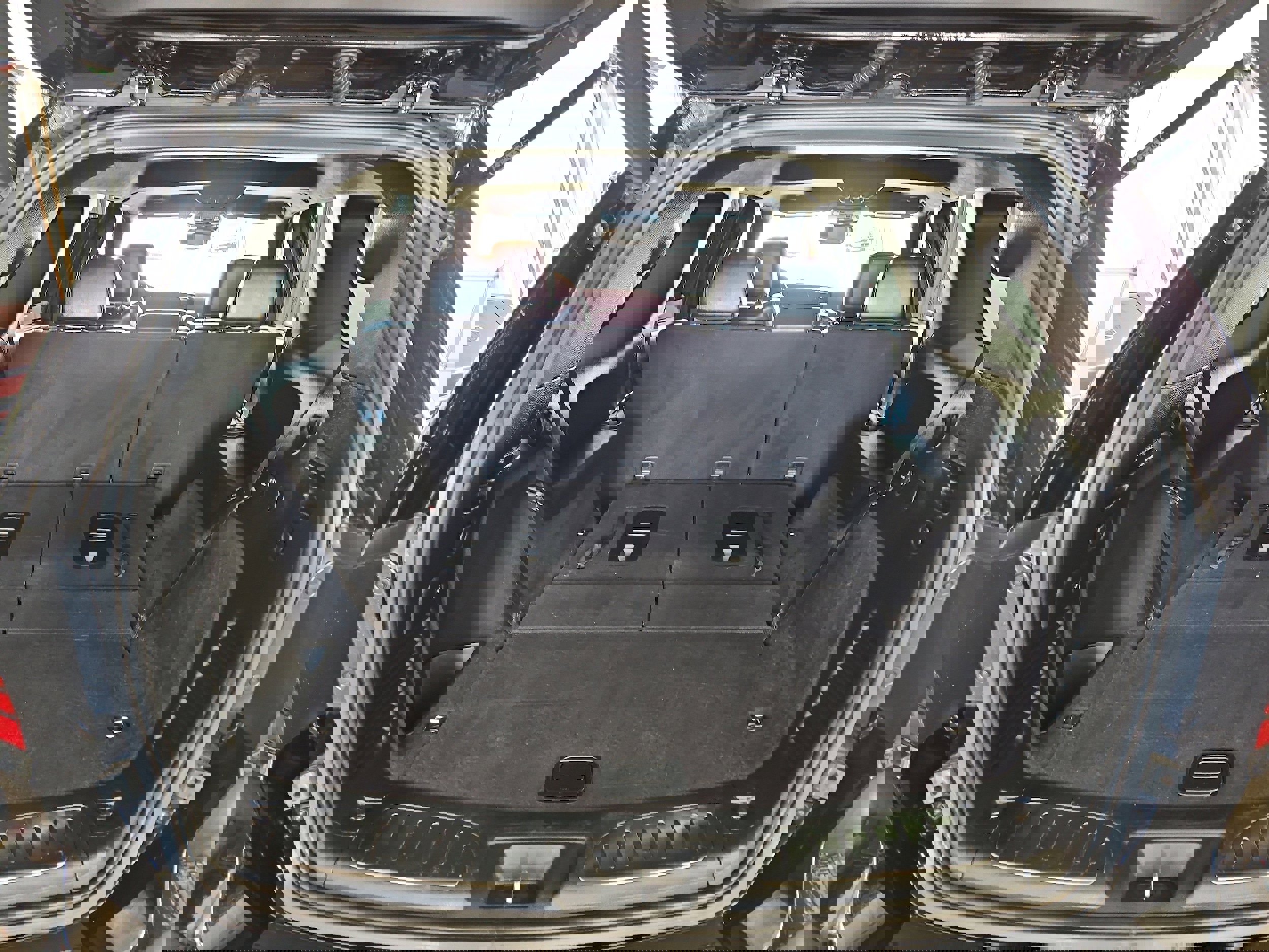 Used 2022 Dodge Durango R/T w/ Tow 'N Go Package image 15