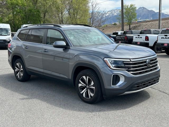 Used 2024 Volkswagen Atlas SE image 11