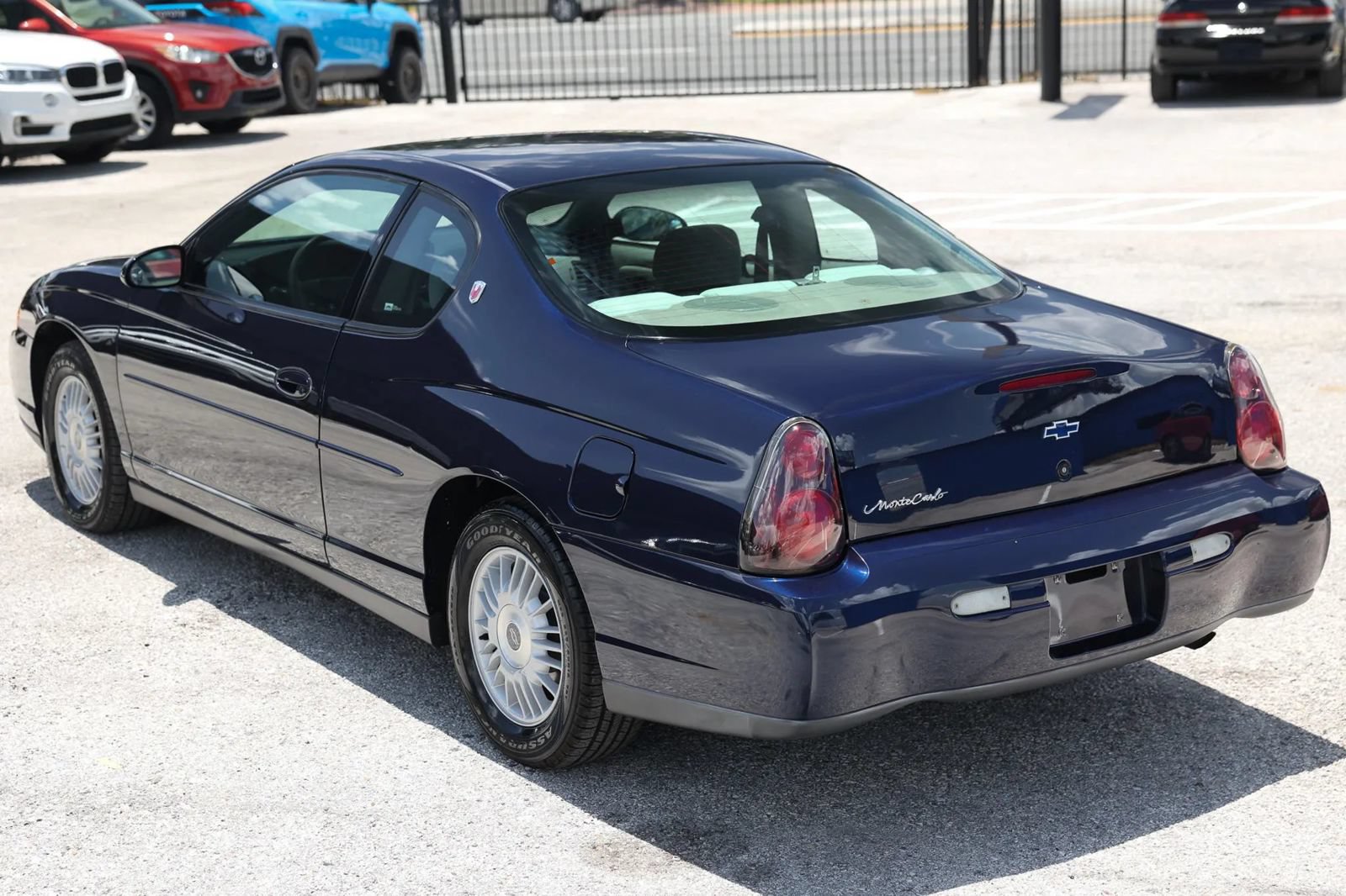 Used 2002 Chevrolet Monte Carlo LS w/ Preferred Equipment Group 1 FWD image 4