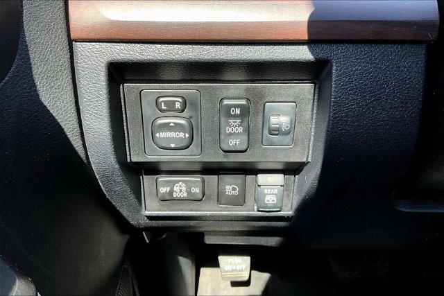Used 2019 Toyota Tundra Limited RWD image 16