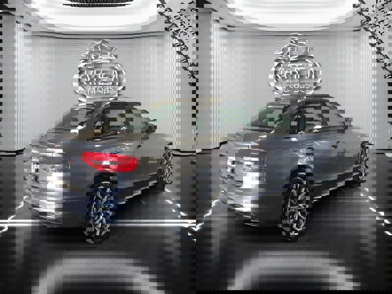 Used 2016 Audi A4 2.0T Premium image 5