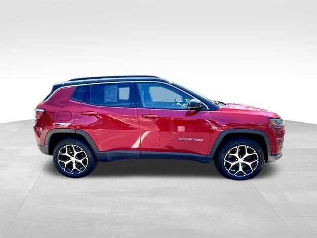 Used 2024 Jeep Compass Limited AWD/4WD image 8