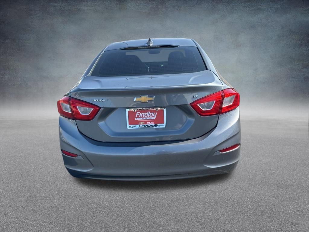 Used 2018 Chevrolet Cruze LT w/ Convenience Package FWD image 5