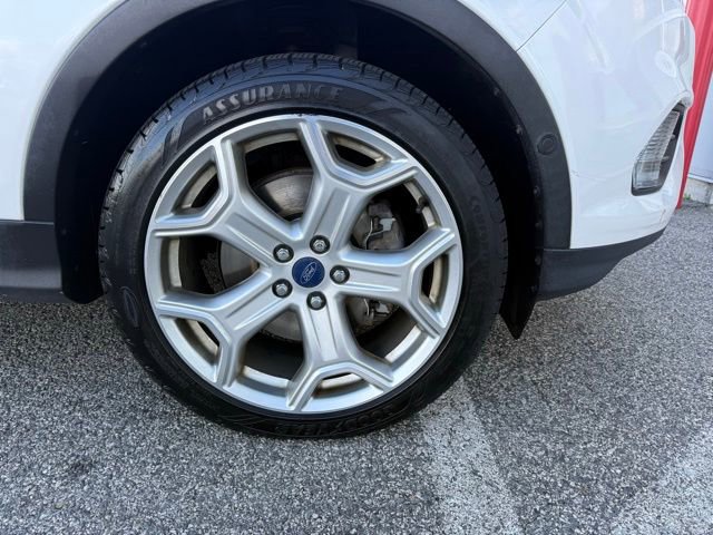 Used 2018 Ford Escape Titanium w/ Ford Safe & Smart Package image 11