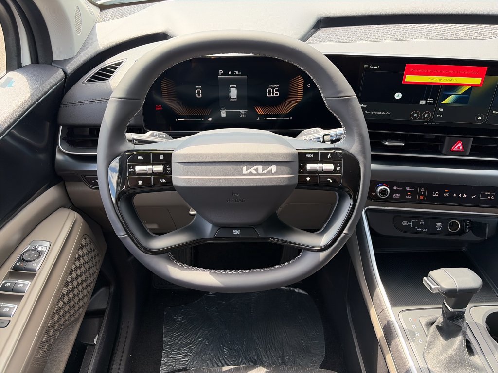 New 2027 Kia Carnival FWD image 11