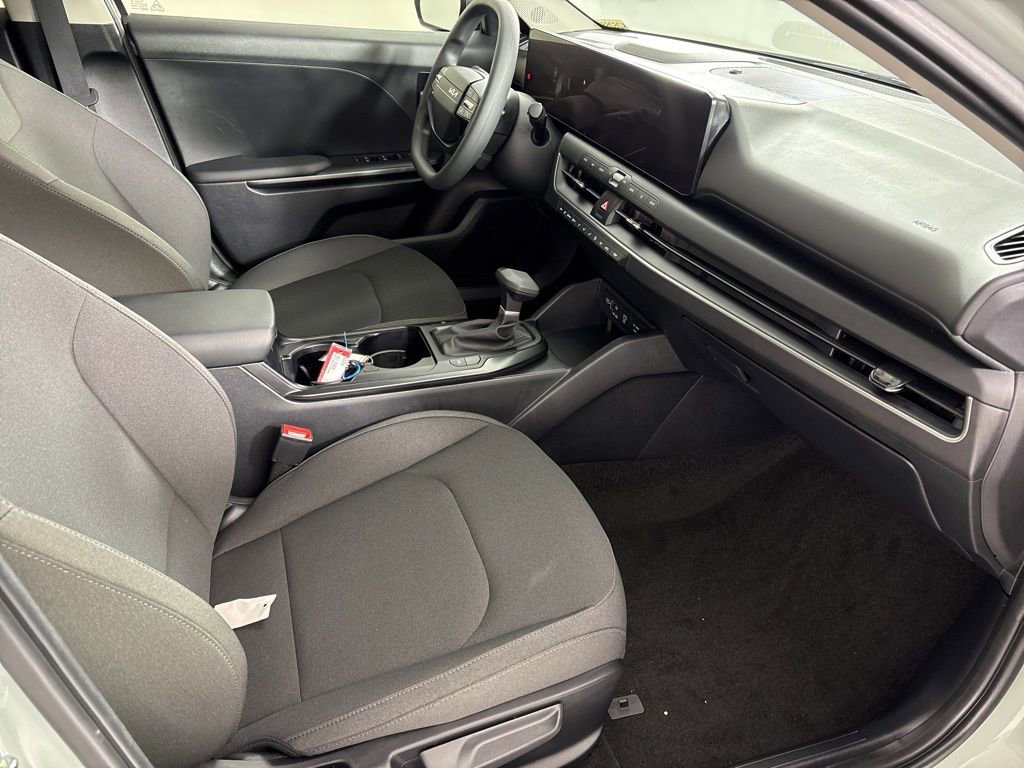 New 2026 Kia K4 LXS image 42