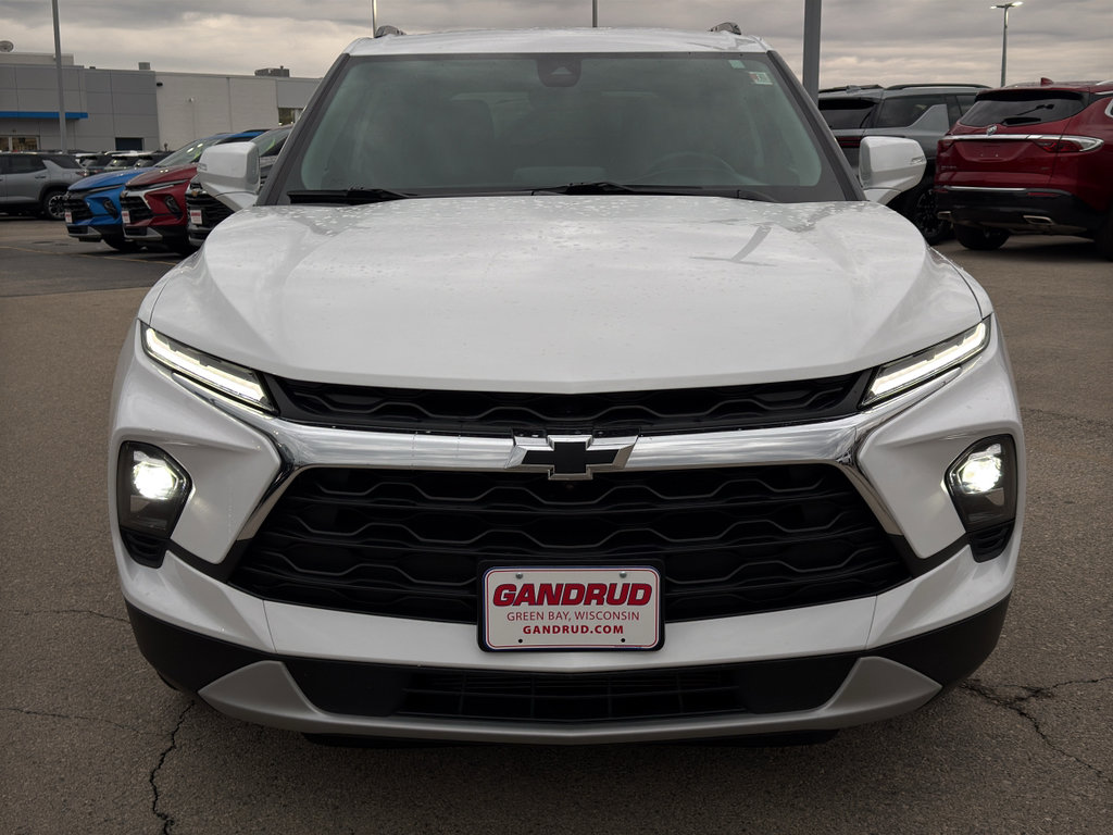 Used 2024 Chevrolet Blazer LT w/ Sound & Technology Package AWD/4WD image 3
