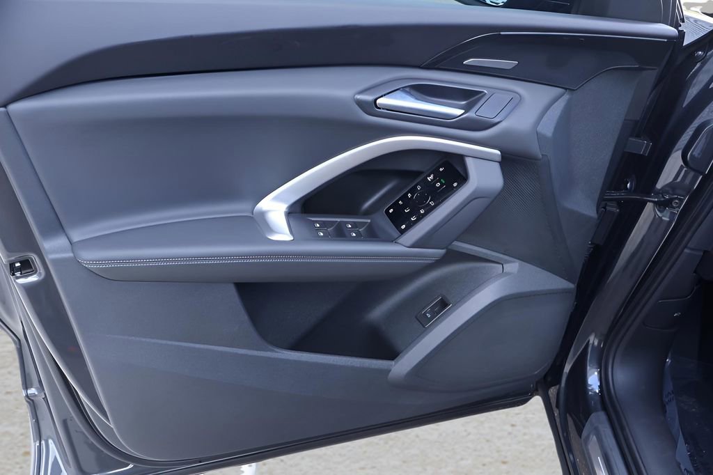 New 2025 Audi Q5 Premium Plus image 10