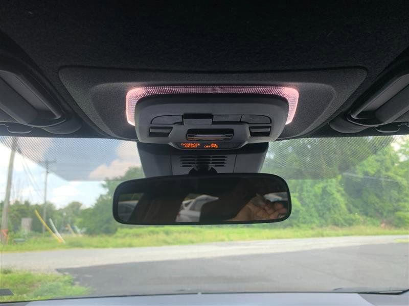 Used 2023 Toyota Corolla SE w/ SE Premium Package image 31