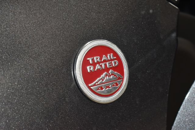 Used 2020 Jeep Cherokee Trailhawk w/ Cold Weather Group AWD/4WD image 36