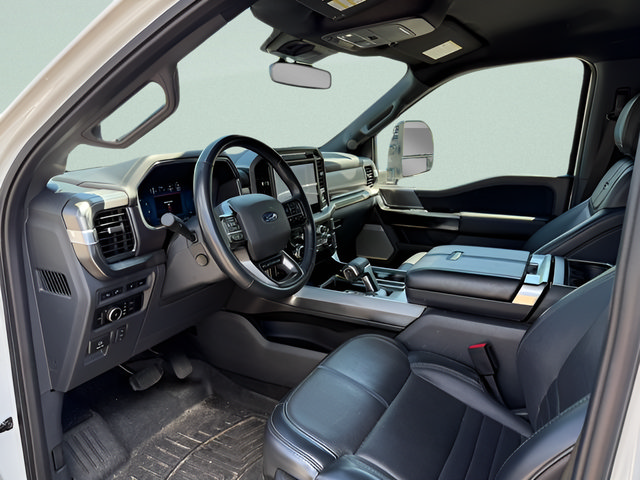 Used 2024 Ford F150 Platinum AWD/4WD image 4