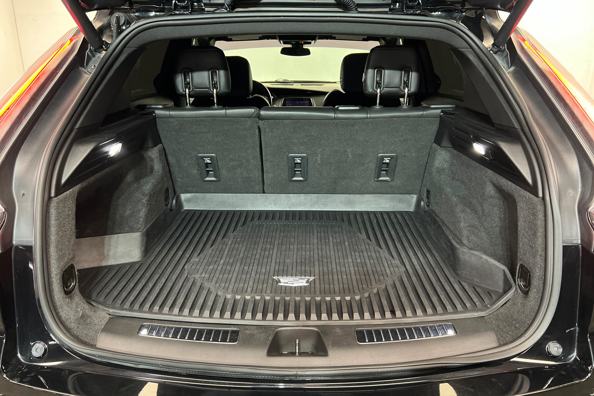 Used 2019 Cadillac XT4 Sport FWD image 24