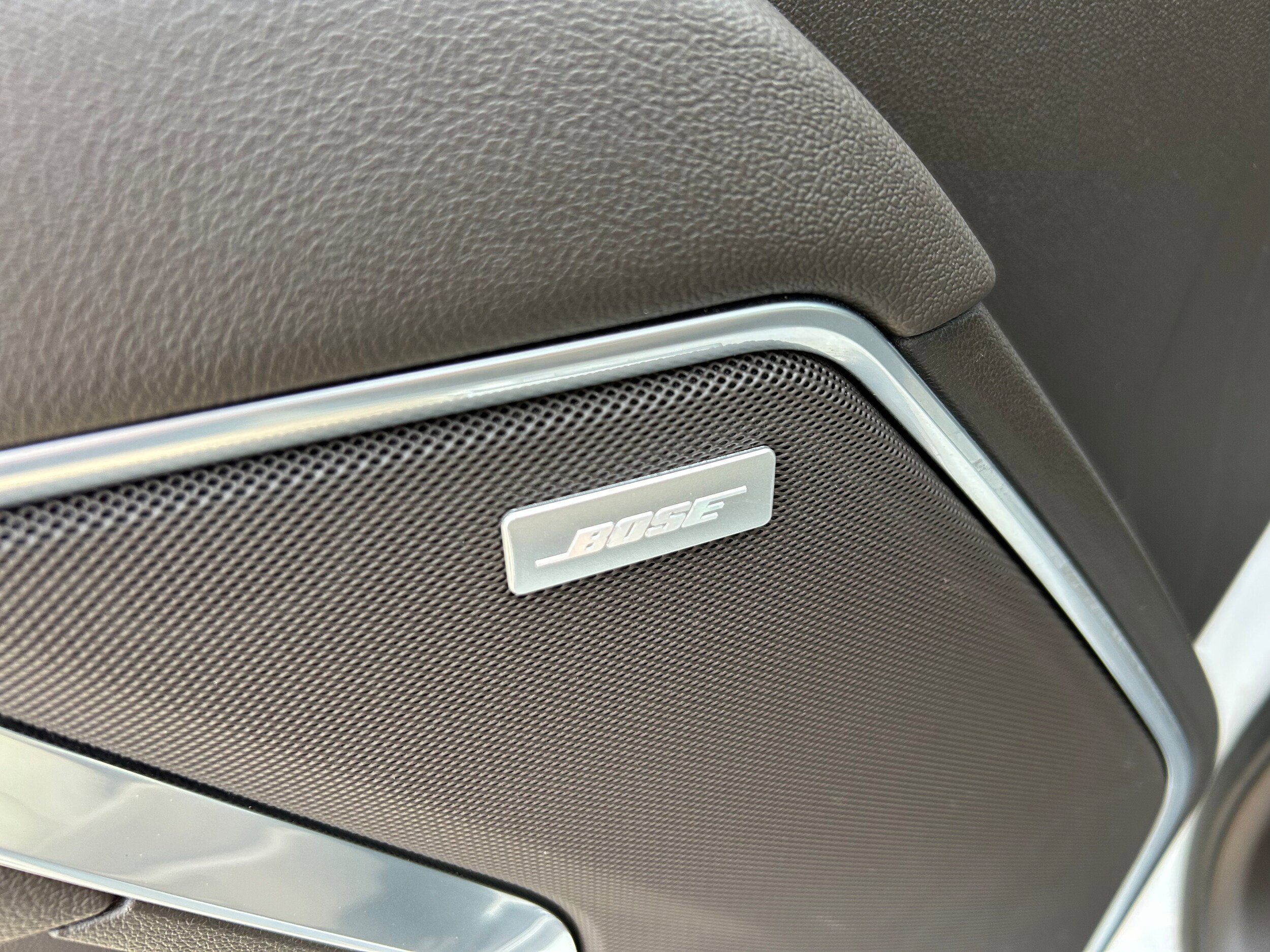 Used 2022 Chevrolet Silverado 1500 LTZ image 18