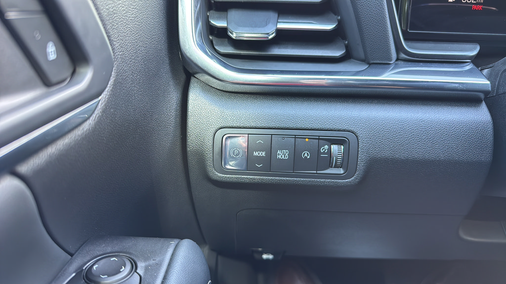 Used 2025 GMC Terrain Elevation FWD image 21