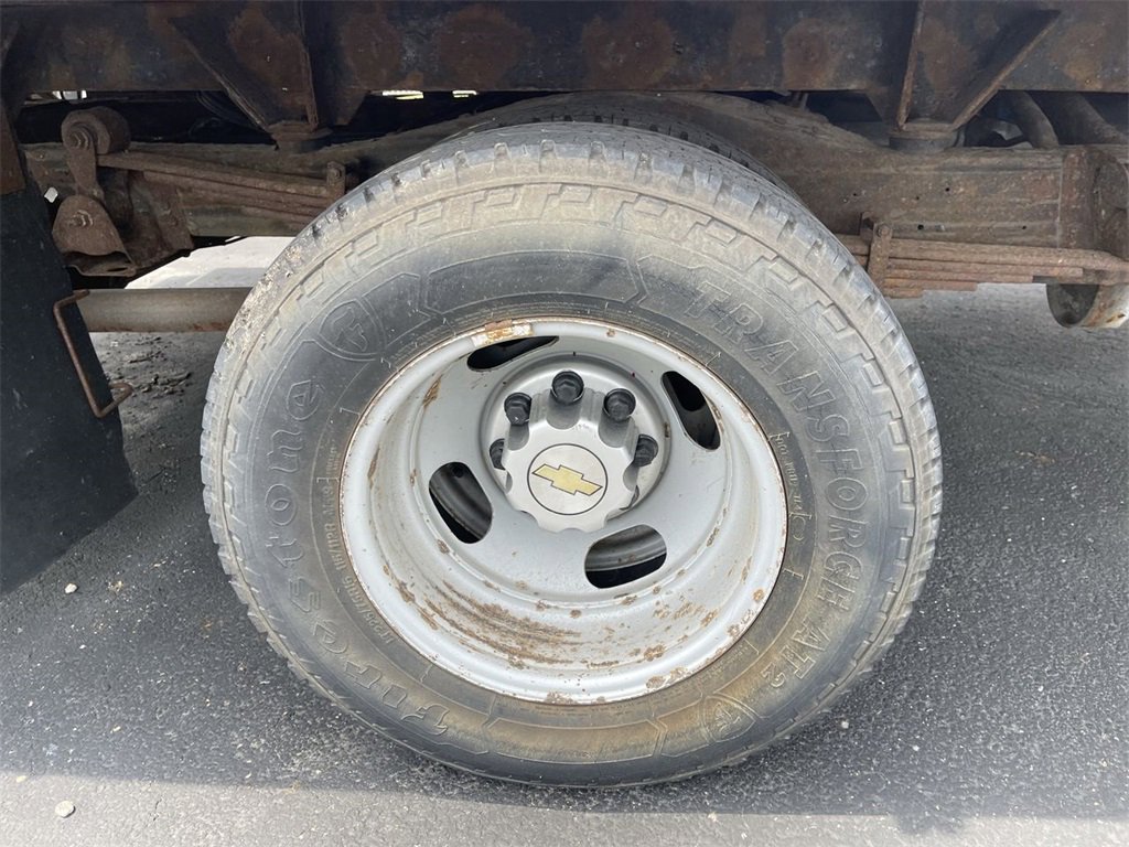 Used 2014 Chevrolet Express 4500 w/ RV Package image 11