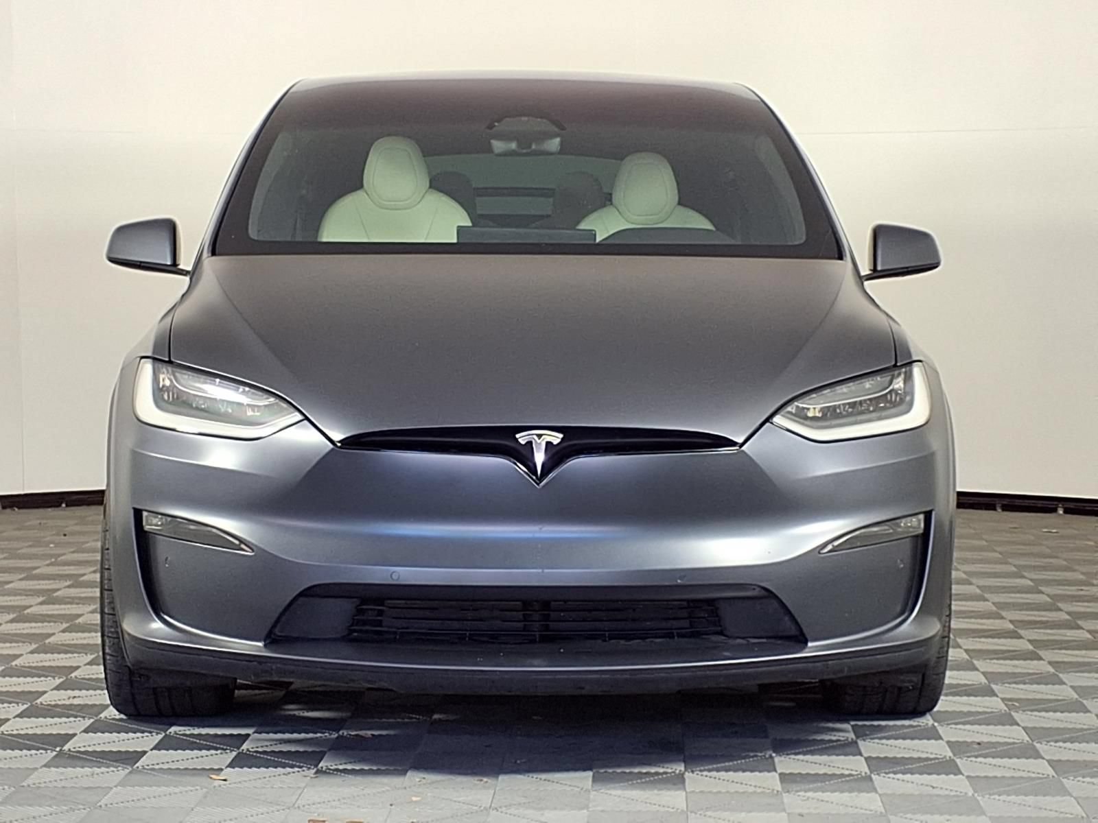 Used 2022 Tesla Model X Plaid AWD/4WD image 2