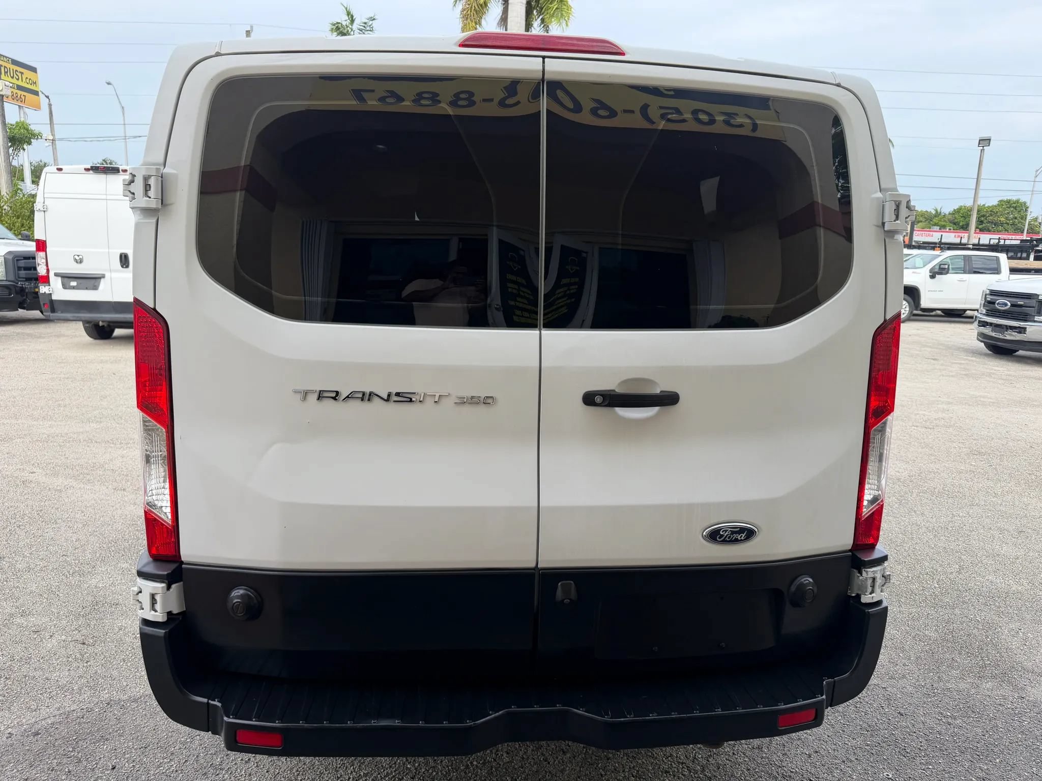 Used 2019 Ford Transit 350 XL RWD image 4