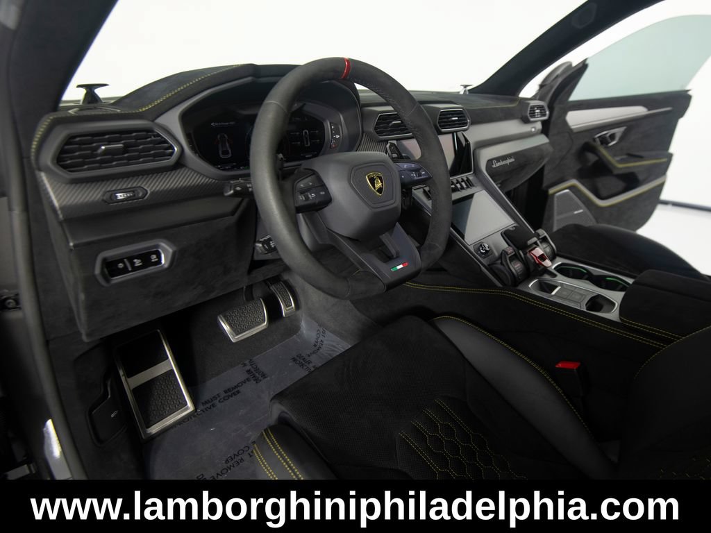 Used 2024 Lamborghini Urus Performante AWD/4WD image 15