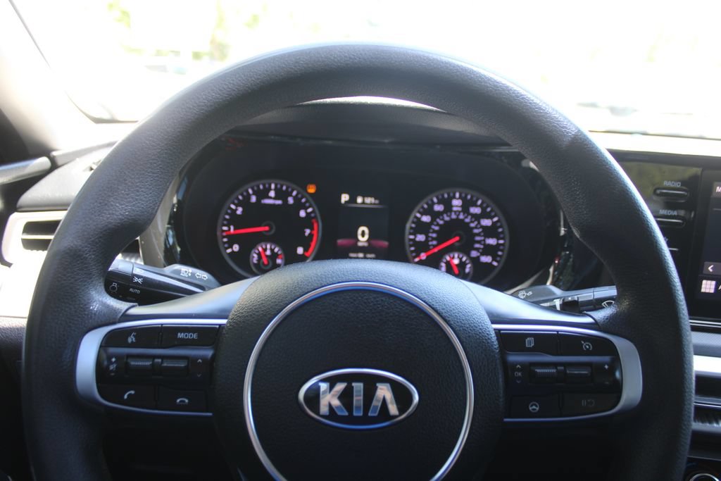 Used 2021 Kia K5 LXS FWD image 24