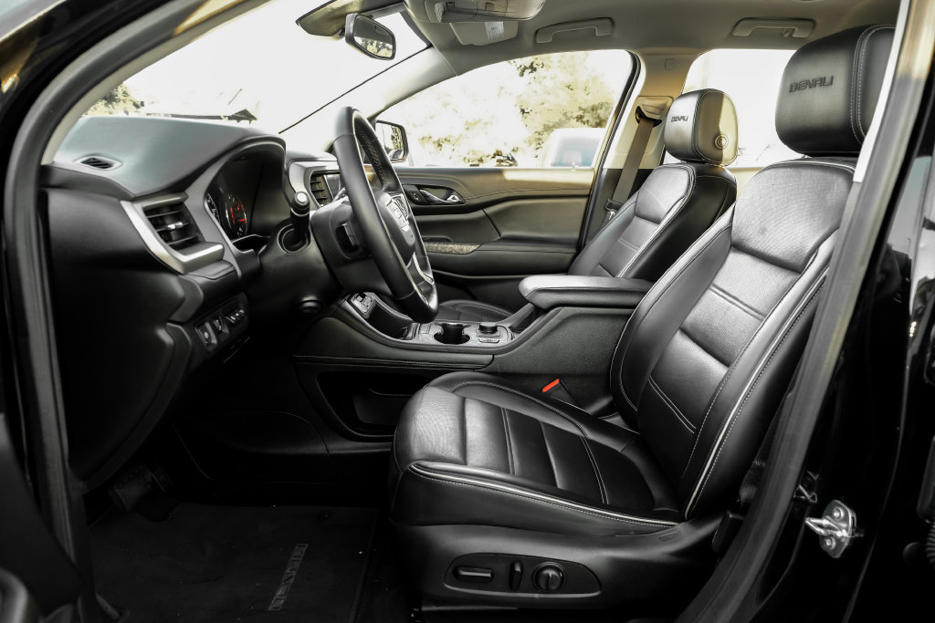 Used 2023 GMC Acadia Denali FWD image 31
