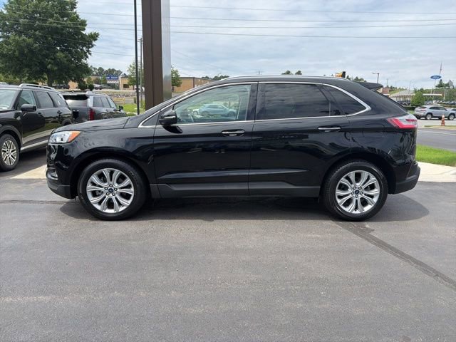 Used 2020 Ford Edge Titanium w/ Cargo Accessory Package FWD image 5