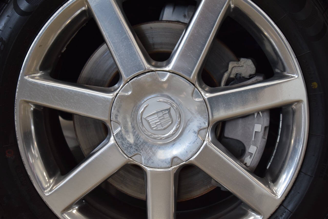 Used 2005 Cadillac XLR RWD image 32